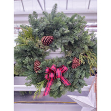 Load image into Gallery viewer, Fresh Winter Wreath 24"